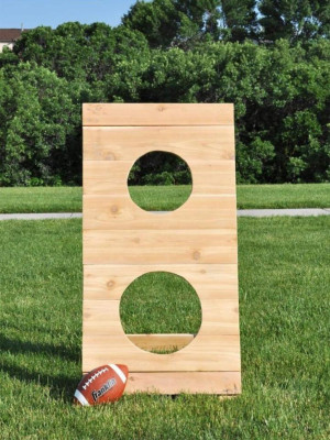 Football Toss
